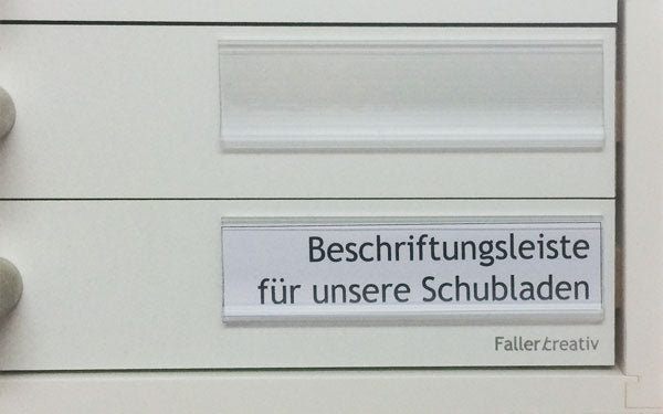 Beschriftung von Naturheilmittel Schubladen